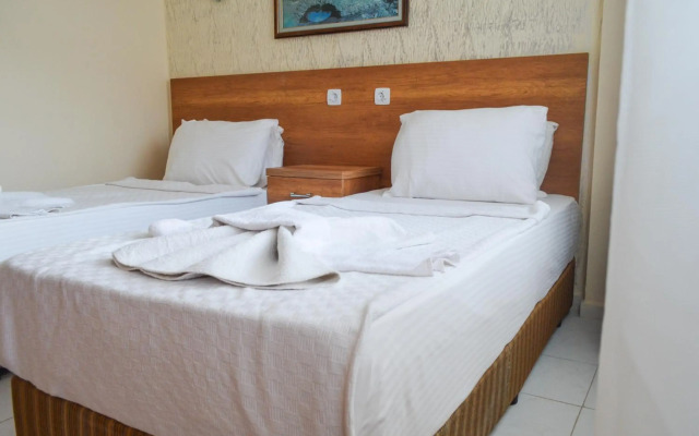 Dilhan Hotel