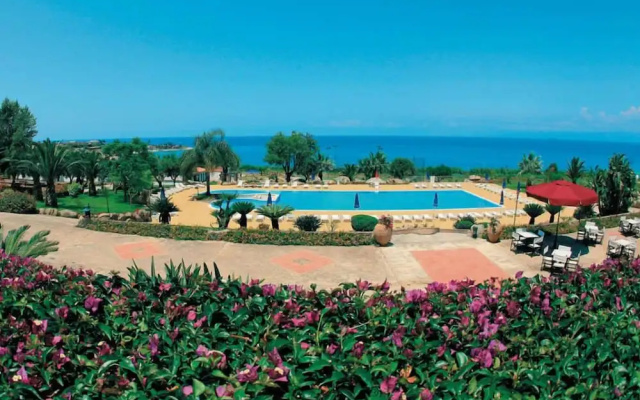 Отель Villaggio Club Dolomiti Sul Mare