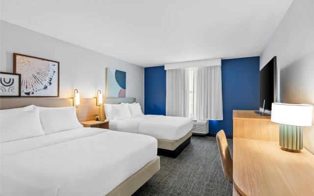 Spark by Hilton Shawnee