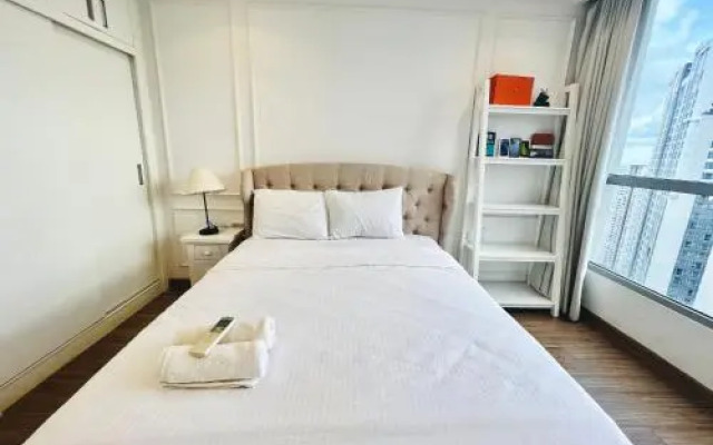 Christine - Private Room