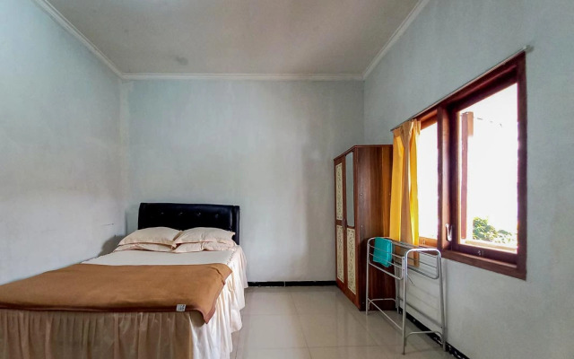 Villa Kampoeng City Pacet RedPartner