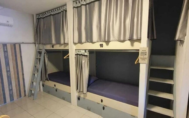 Bunk Bed Room Nusa Penida - Hostel