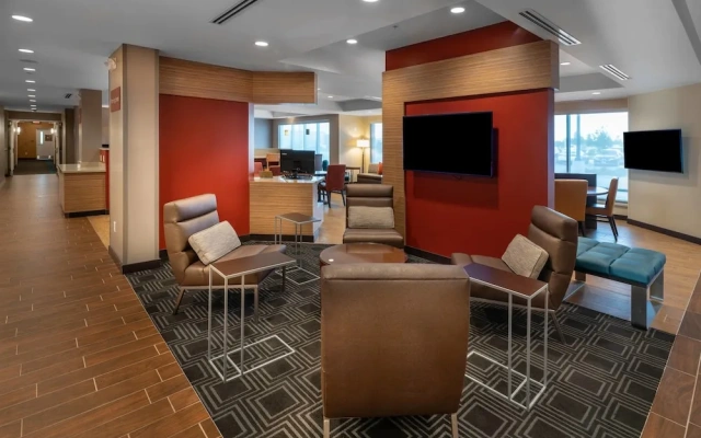 TownePlace Suites by Marriott Milwaukee Oak Creek