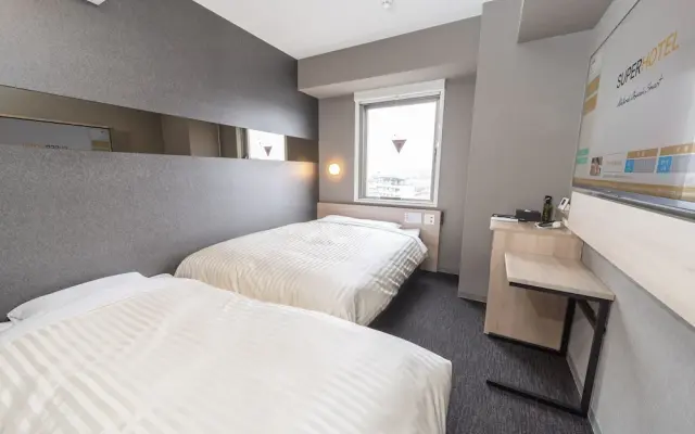 Super Hotel Kanku Kumatoriekimae