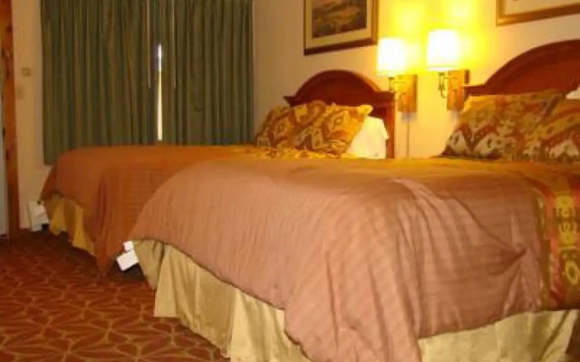 Ludlow Colonial Motel