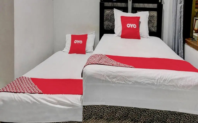 OYO 92065 Kos Flobamor