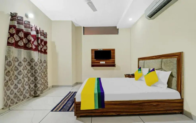 OYO 60851 Hotel SK Grand