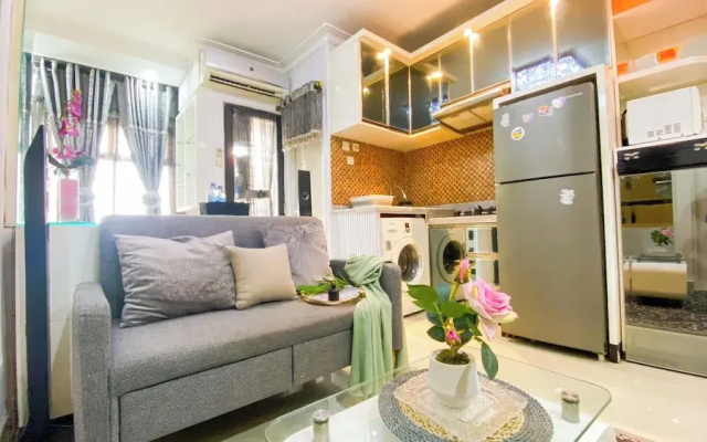 Good And Homey 1Br Apartment Mt Haryono Residence