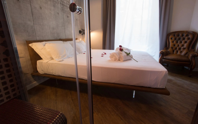 Ara Suite