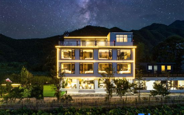 Moon Bay Mountain View Homestay (Moon Bay Scenic Area Branch)