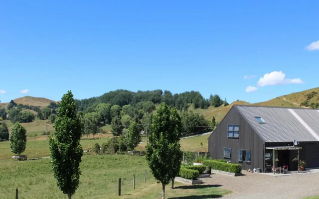The Loft at Te Kumi Tirohanga