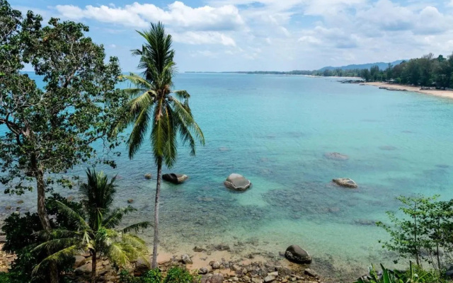 Курортный отель Baan Krating Khaolak