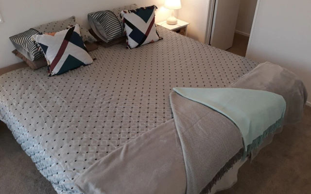 Northshore Luxury 2 Bedrooms & 2 Bath