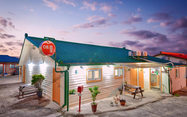 Gangneung Apple Pension