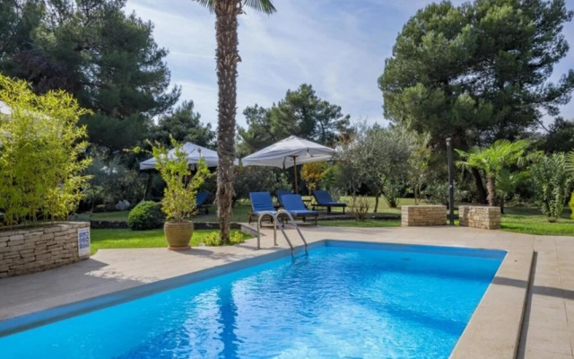 Villa Rossella 1 Two-bedroom Ap Achilea