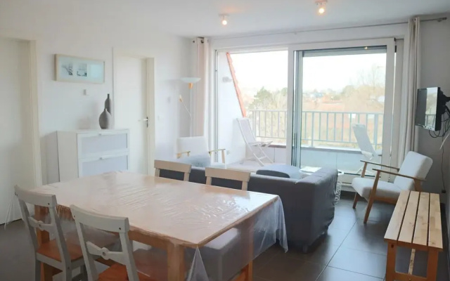 Apartment in Nieuwpoort Near Sandy Beach
