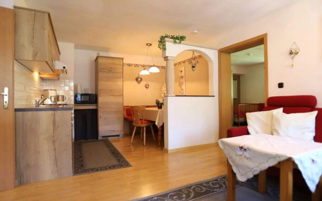 Rossfeld Modern Retreat