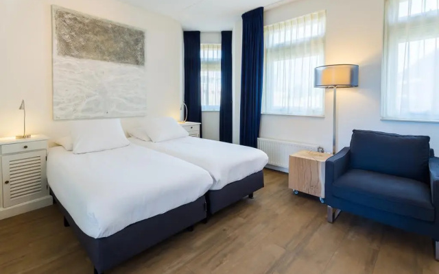 Strandhotel Duinheuvel