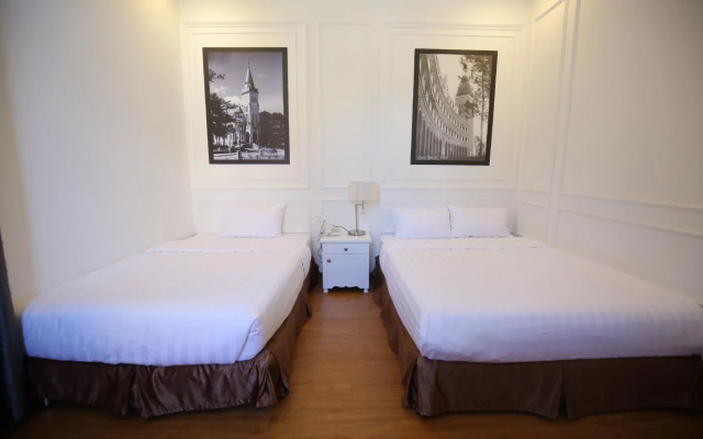Tea Leaf Hotel 2