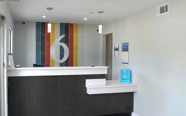 Motel 6 – Mccomb, Ms