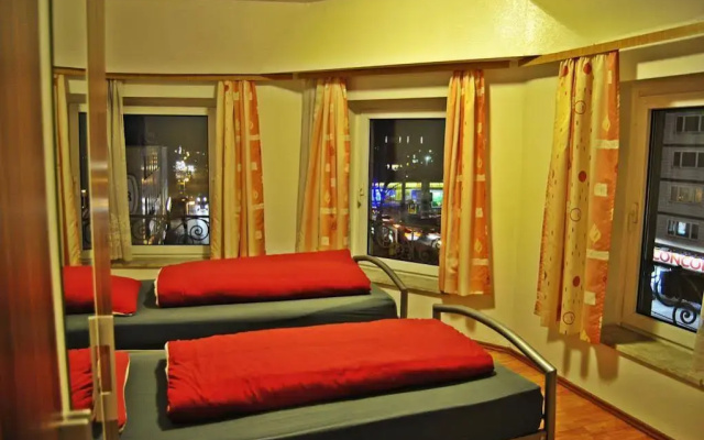 Klnotel Hostel Apart and Suite