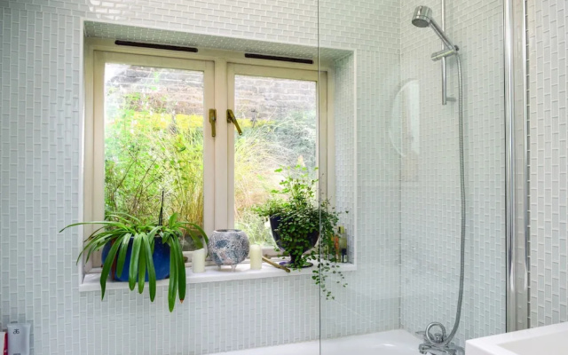 Tranquil 1 Bedroom Oasis in London With Garden