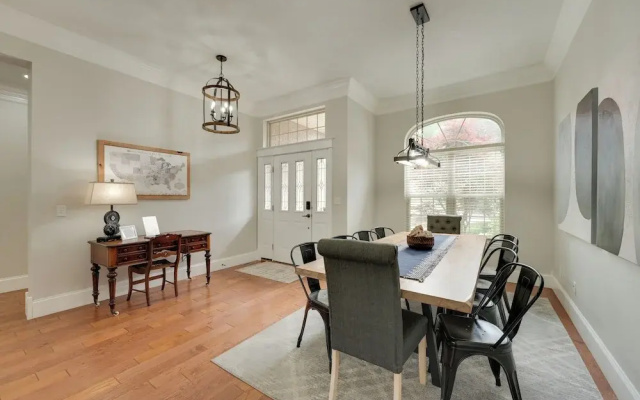 4 Mi to Branson Landing: Huge Home w/ Game Room!