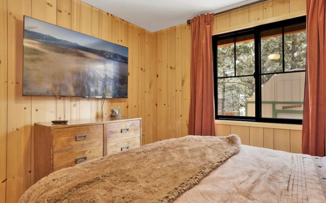 Bruin Chalet #2464