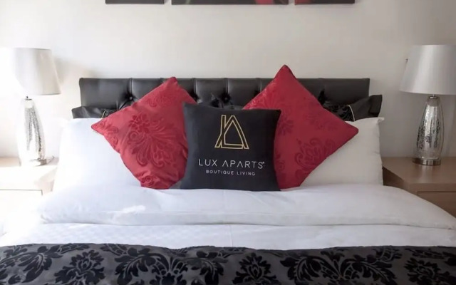 Lux Aparts Huddersfield Central