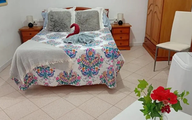 Apartment - Sleeps 4 - Jacuzzi - Terrace - Pool