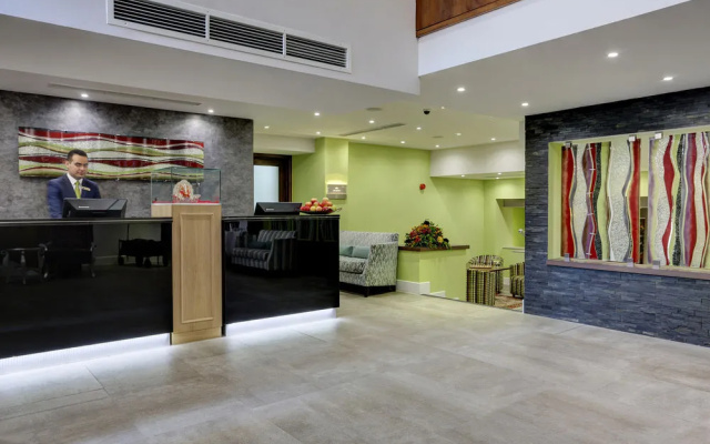 Best Western Frensham Pond Hotel