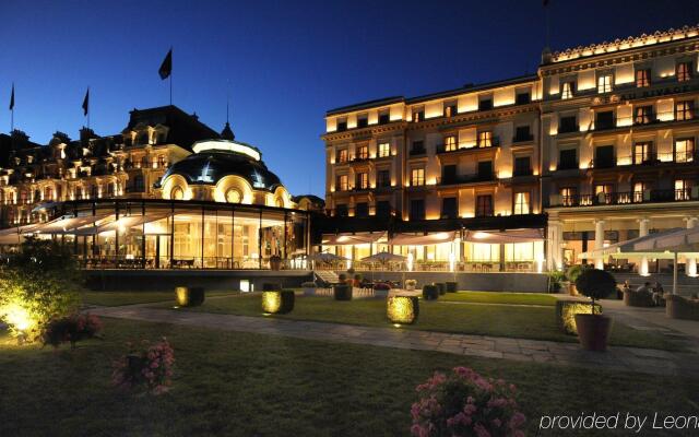 Отель Beau-Rivage Palace вид на фасад