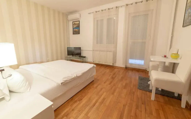 Royal City Apartments