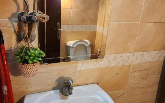 one bedroom apartment Well located