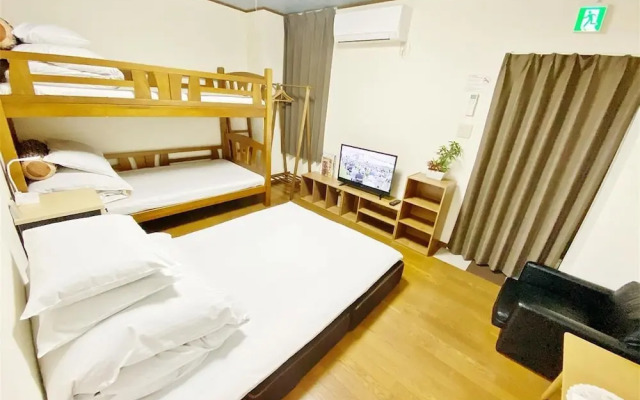 Petit Hotel 017