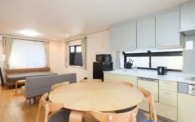Setagaya Family House