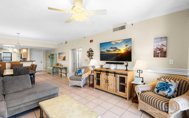 Navarre Towers 1202 - The Penthouse Pearl
