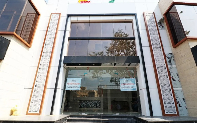 Oyo 19610 Hotel Nutan Krishna