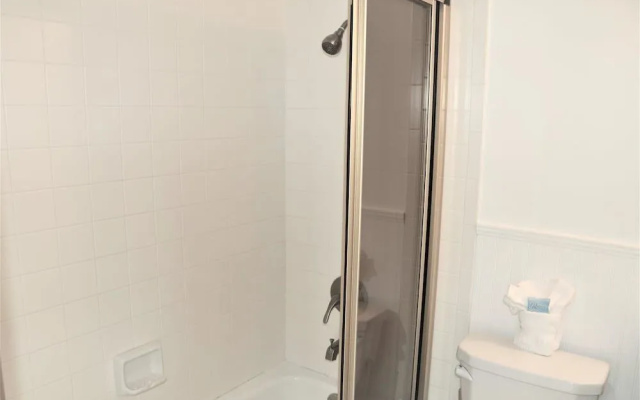 Jamaica Royale T32 - 2 Br Condo