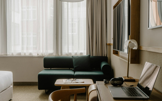 Club Quarters Hotel, St. Paul's