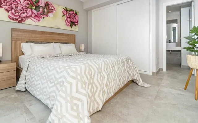 Inf4.2p - Modern City Apartment Near the Beach