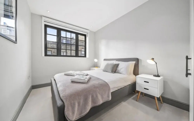 2 Bed Lux Apartments near Central London FREE WIFI by City Stay Aparts London