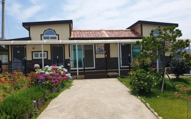 Yonghyun's House