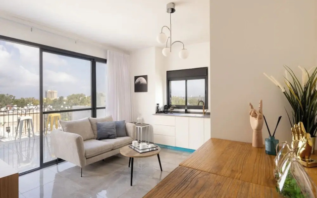 MAMAD - Bahai Gardens Penthouse by Sea N' Rent