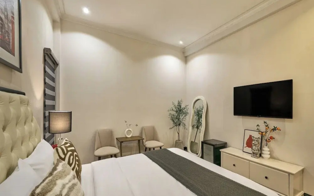 The Passion Lux Airport Hotel Apartment