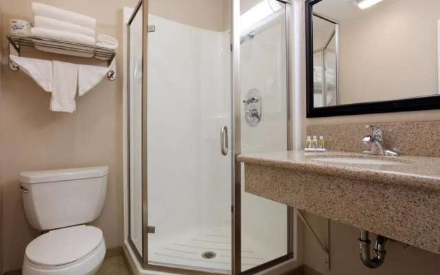 Americas Best Value Inn Riverside