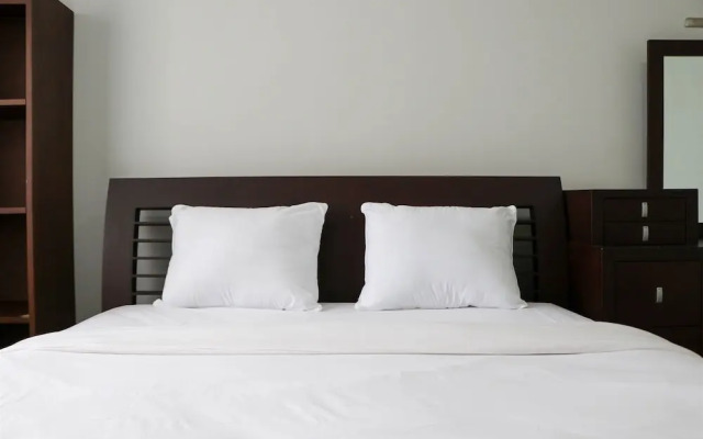 Cozy Living And Modern 2Br Puri Garden Apartment