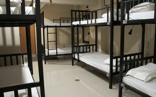 Cloud 9 Lodge