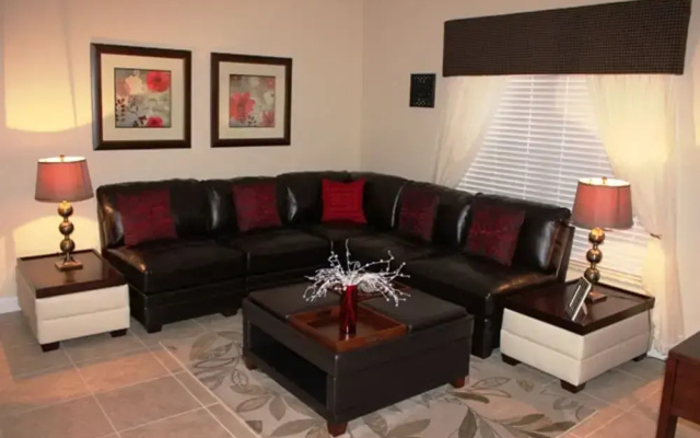 Paradise Palms 8959