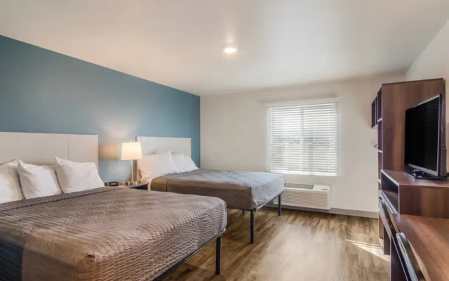 WoodSpring Suites Glendale Sports & Entertainment District